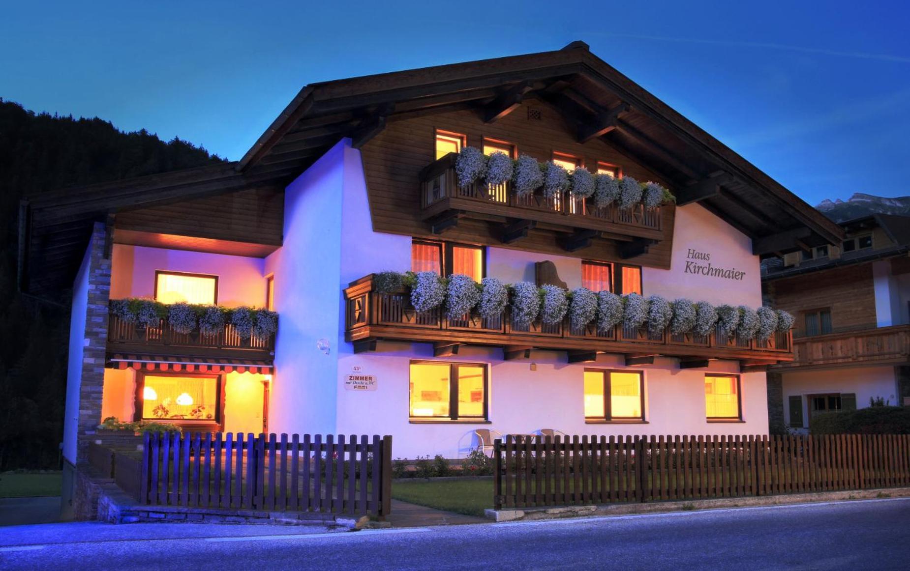 Bed and Breakfast Haus Kirchmaier Пертизау Экстерьер фото